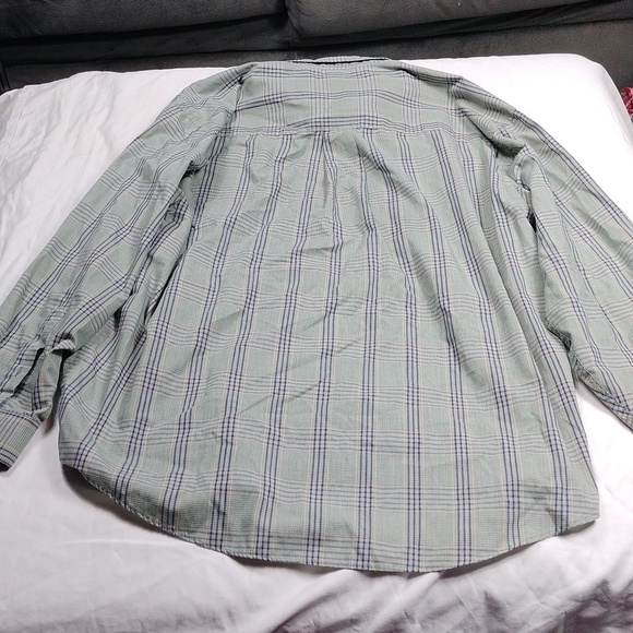 Van Heusen men's long sleeve button down shirt size large - Picture 8 of 11